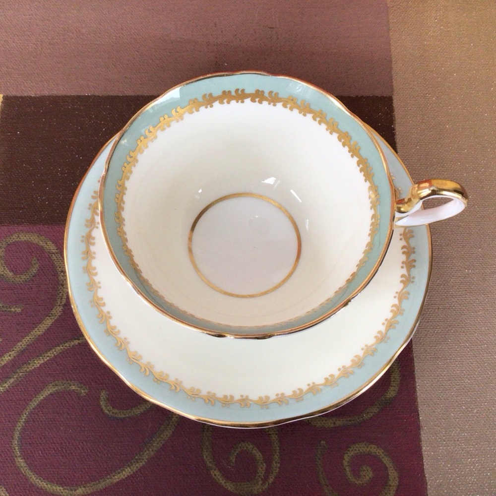 Aynsley Green Border Teacup And Saucer